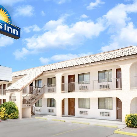 Days Inn By Wyndham Kingman East Bagian luar foto