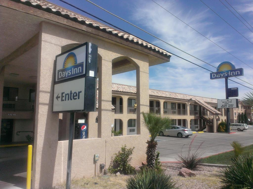 Days Inn By Wyndham Kingman East Bagian luar foto