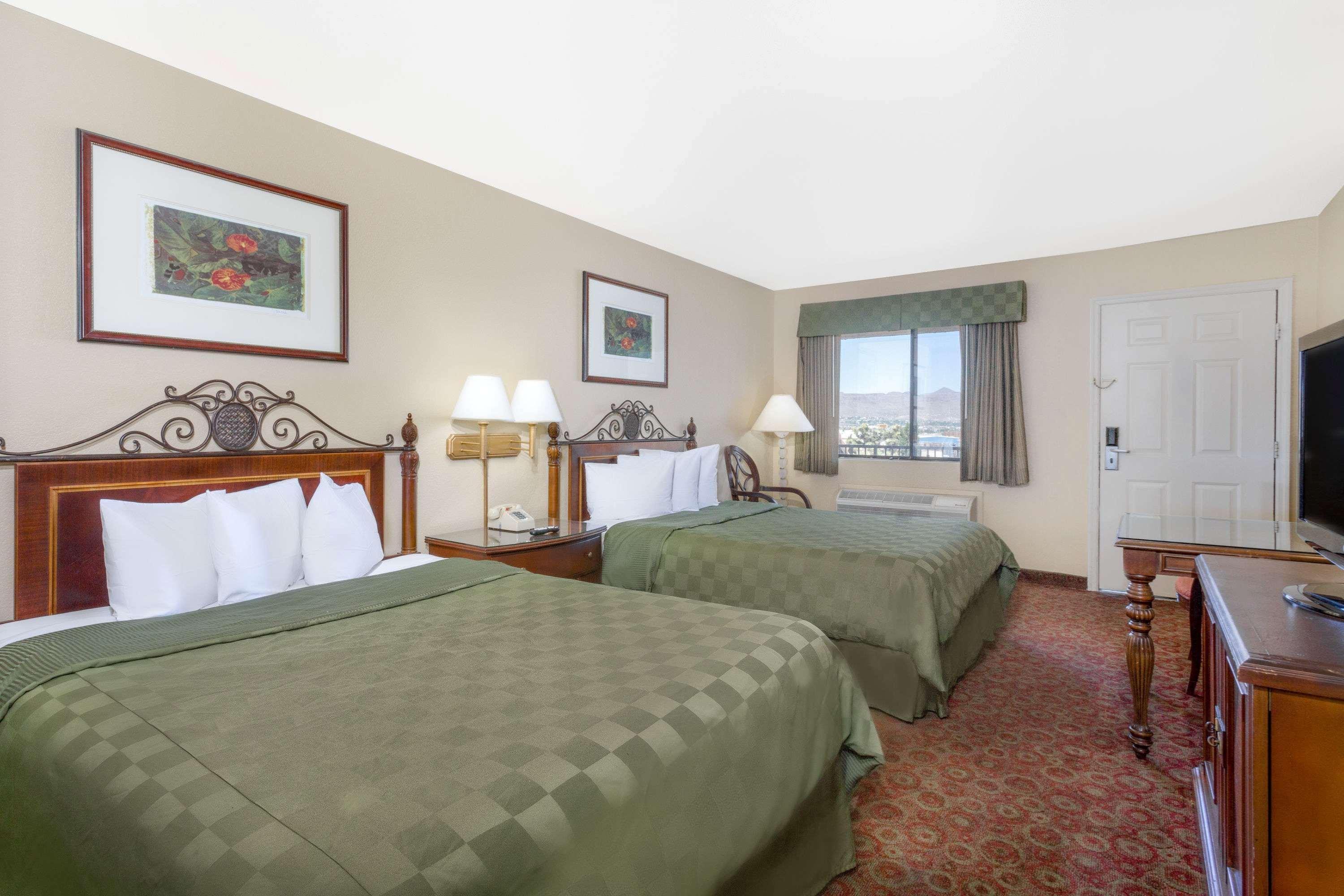 Days Inn By Wyndham Kingman East Bagian luar foto
