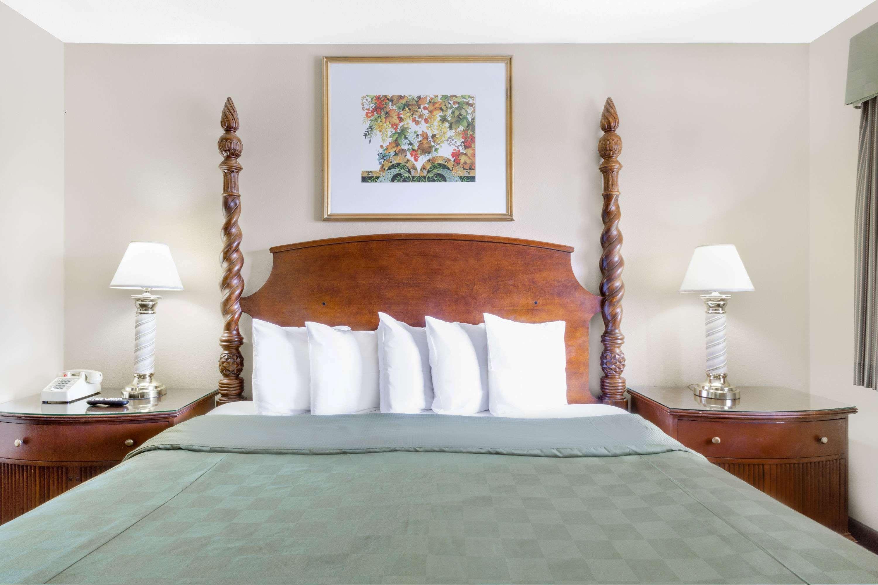 Days Inn By Wyndham Kingman East Bagian luar foto