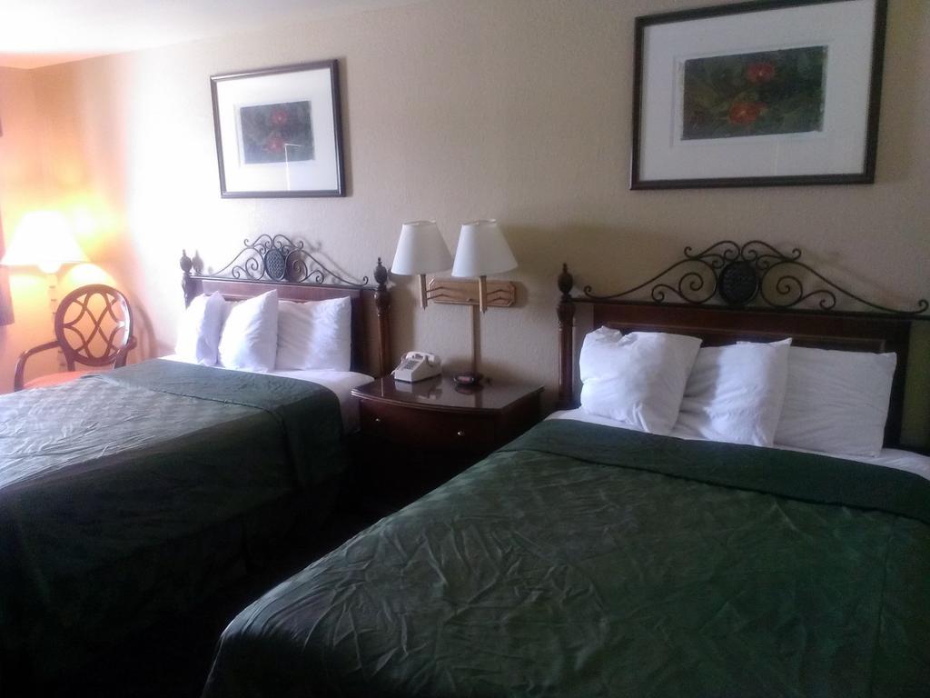 Days Inn By Wyndham Kingman East Bagian luar foto